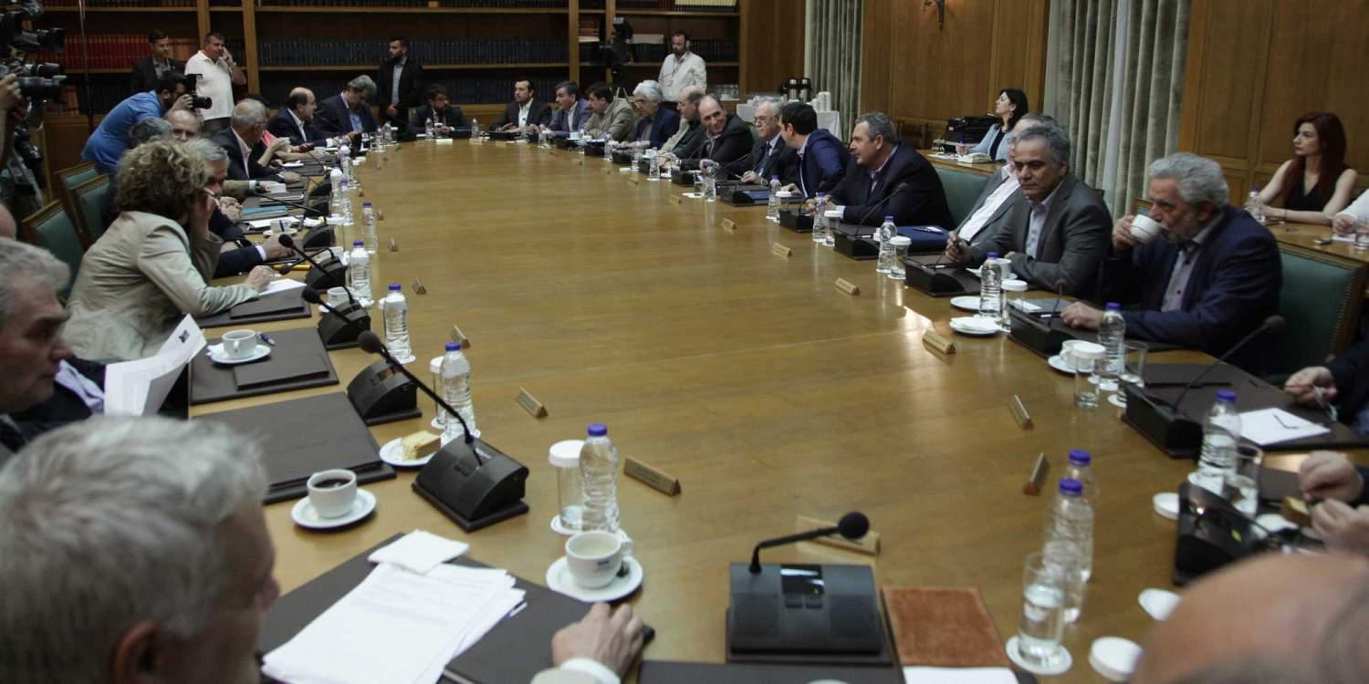 Εμπλοκή στον ανασχηματισμό λόγω Φίλη, Σκουρλέτη και Κουρουμπλή