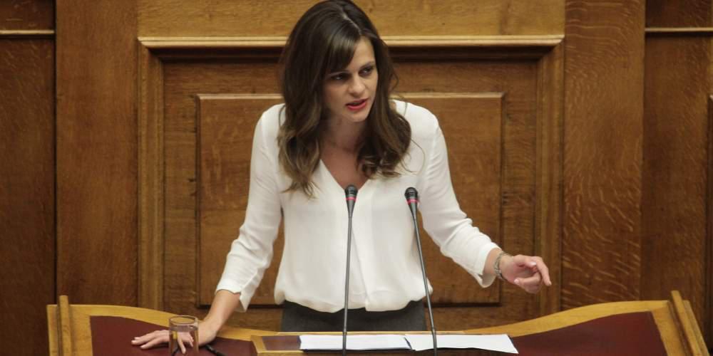 Αχτσιόγλου: Παλεύουμε ώστε οι αρχές του ευρωπαϊκού κοινωνικού μοντέλου να επιστρέψουν στην Ελλάδα