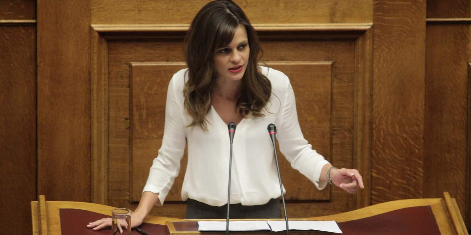Αχτσιόγλου: Κρίσιμη η «μάχη» των συλλογικών διαπραγματεύσεων στην Ελλάδα