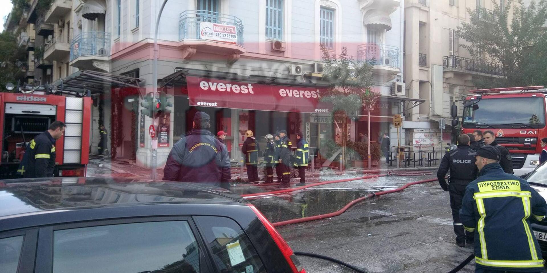 ekriksi-everest-plateia-viktorias-nekri-1000