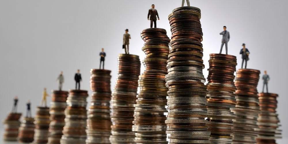 Κομισιόν: Οριακή ανάπτυξη το 2016, στο 2,7% η εκτίμηση για φέτος