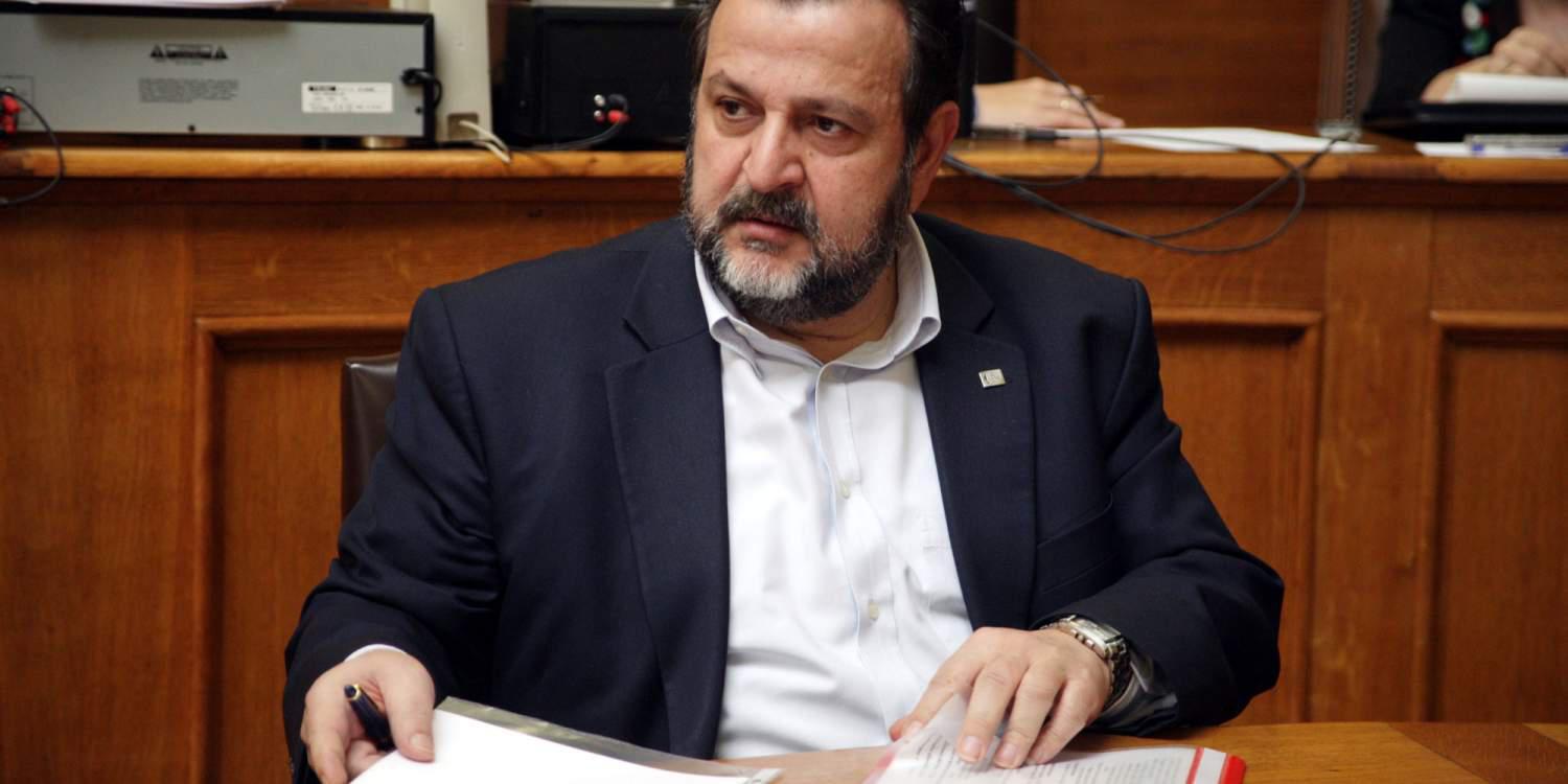 Κεγκέρογλου για Κουρουμπλή: Πλένει τις κατουρημένες ποδιές της ακραίας Δεξιάς [βίντεο]