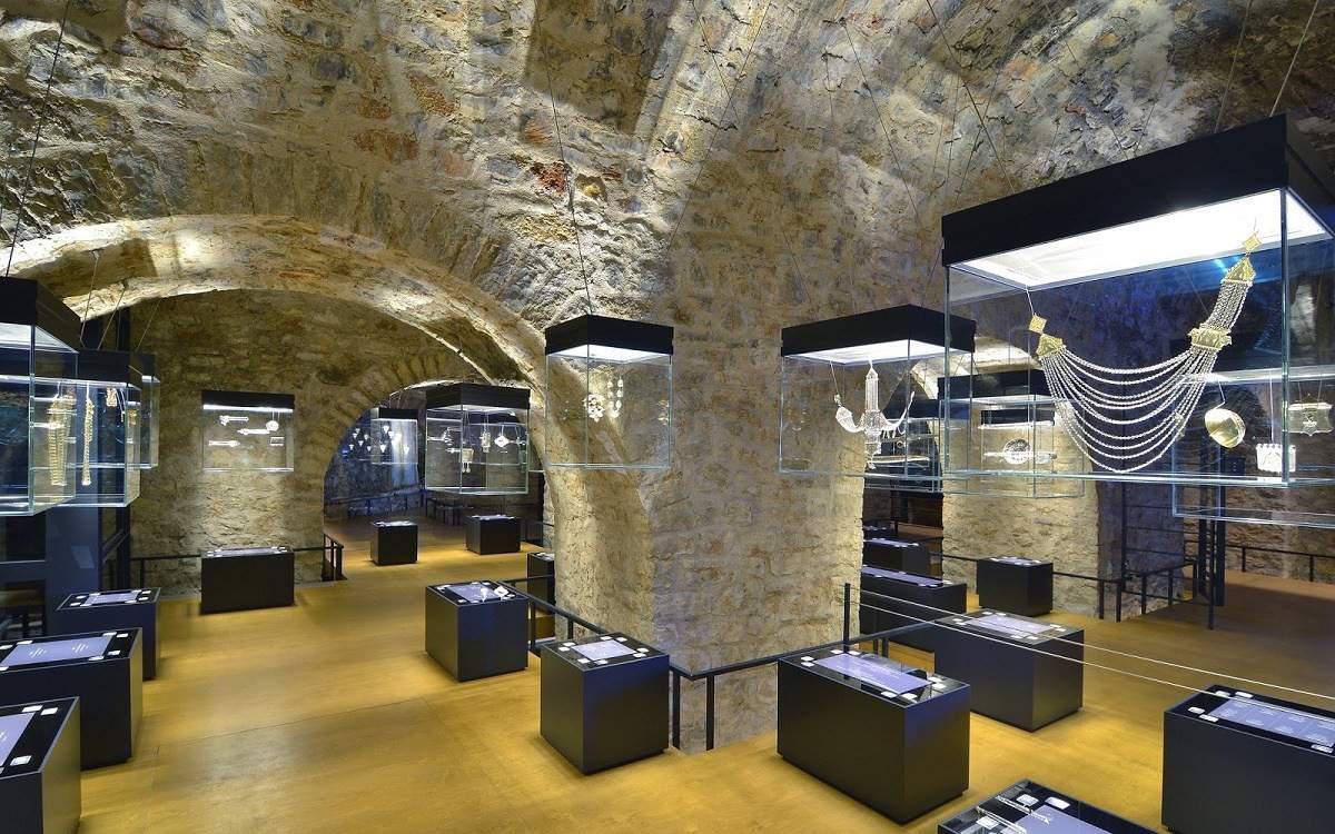 Προσκύνημα στην αργυροτεχνία στα Ιωάννινα