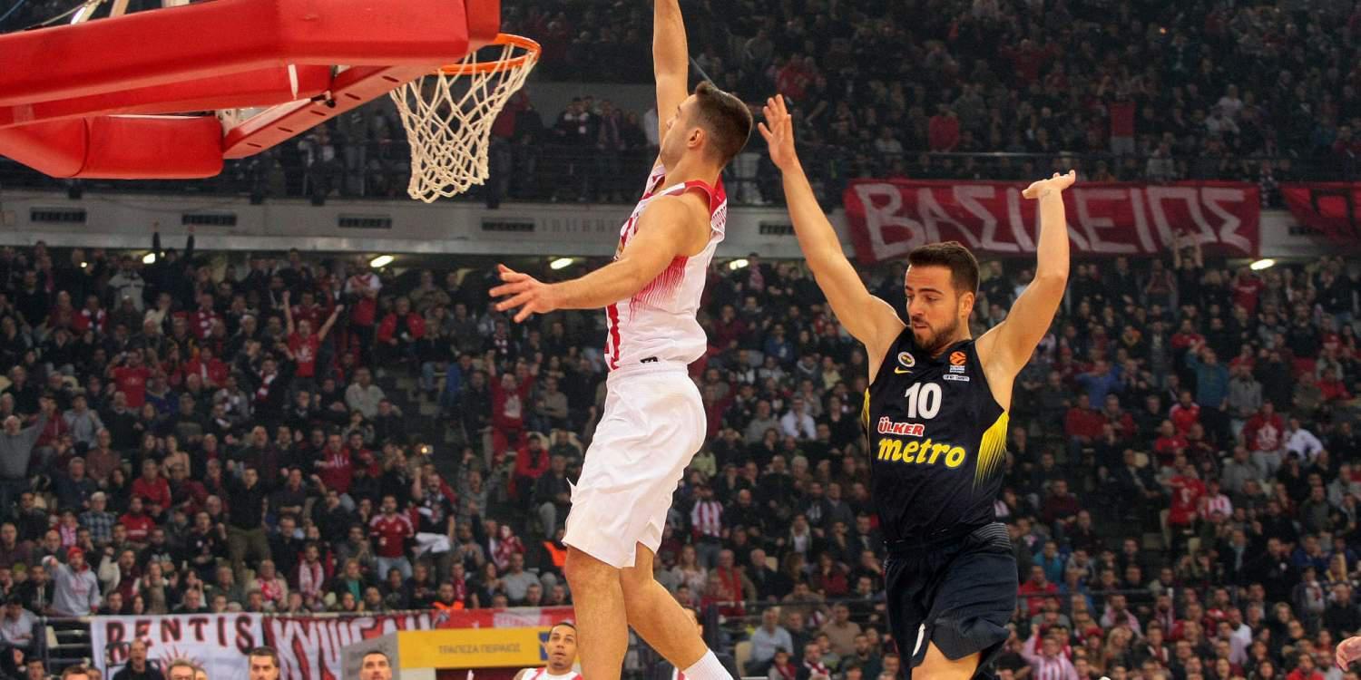 Πολύτιμη νίκη ο Ολυμπιακός με 71-62 επί της Φενερμπαχτσέ