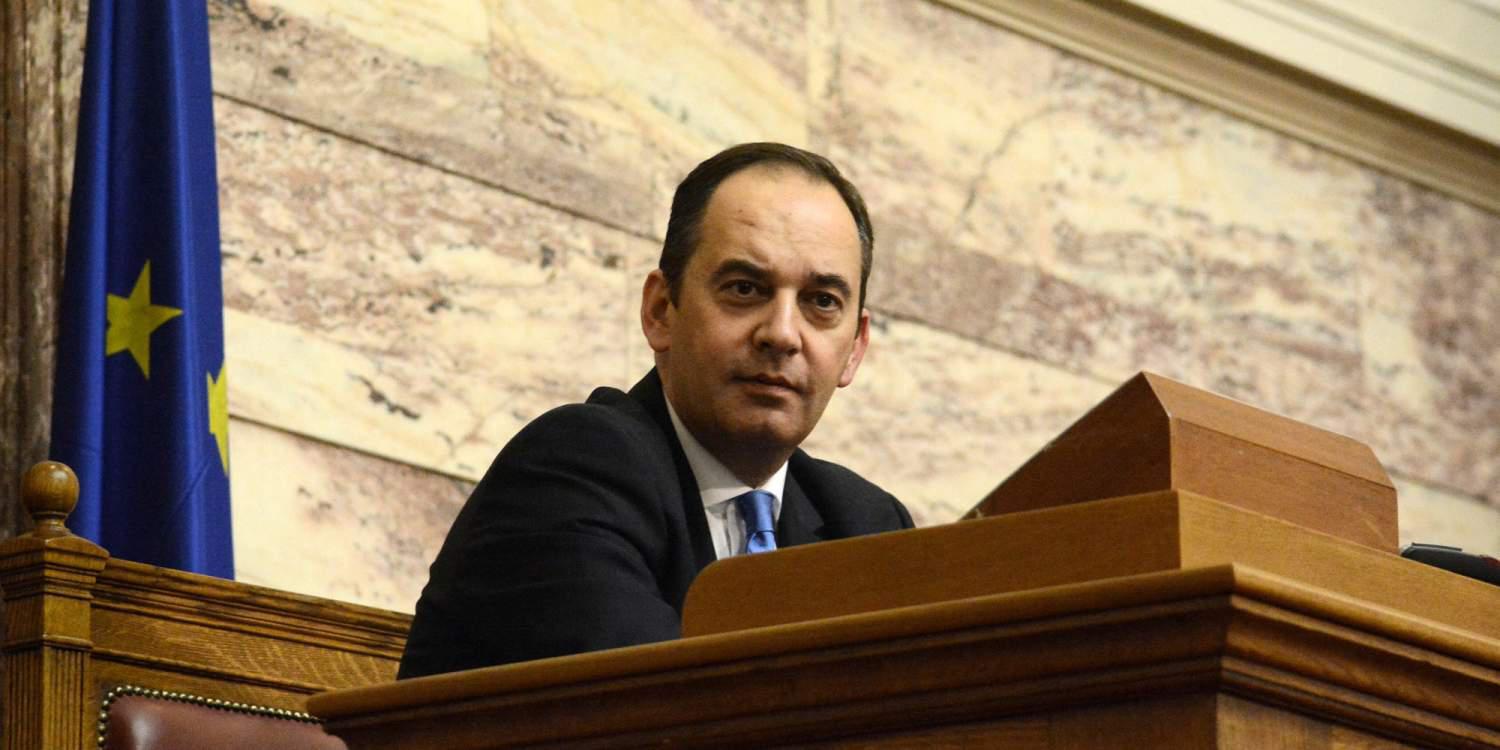 Πλακιωτάκης: Ο Τσίπρας δίνει ψίχουλα και ετοιμάζεται για απόδραση