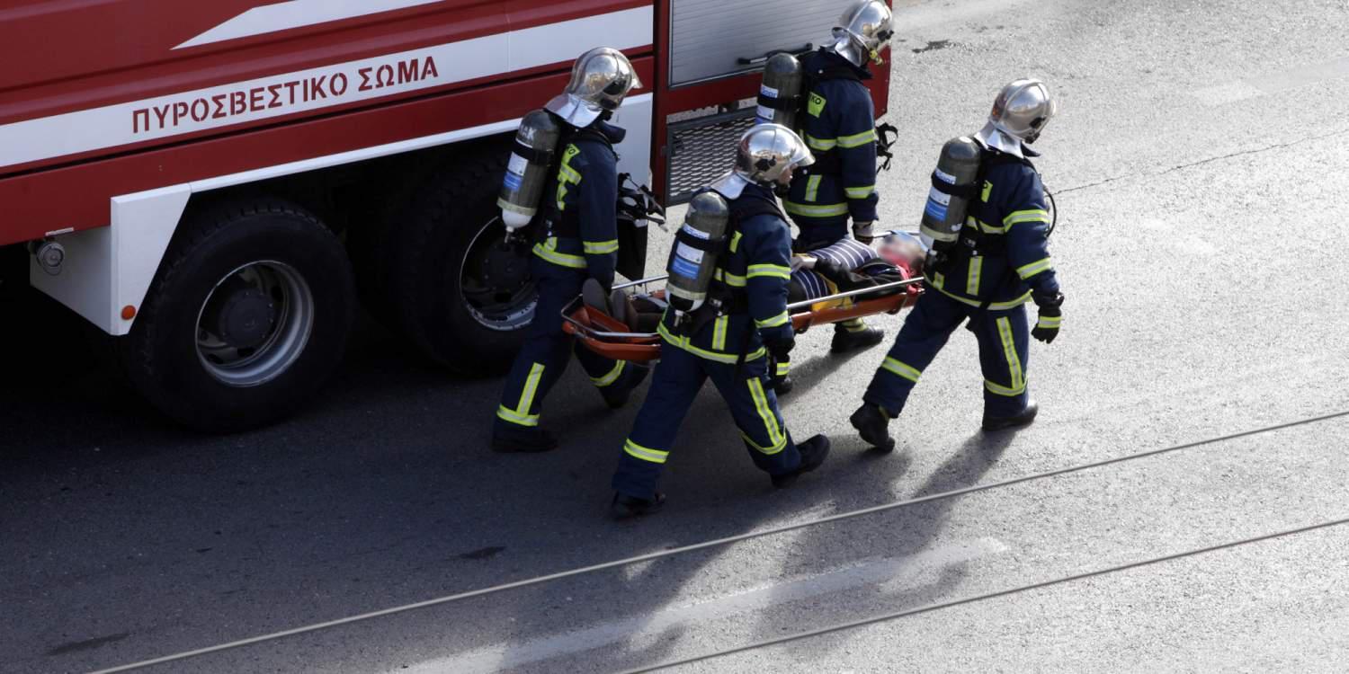 Φωτιά σε διαμέρισμα στου Ζωγράφου -Εντοπίστηκε άτομο χωρίς τις αισθήσεις του