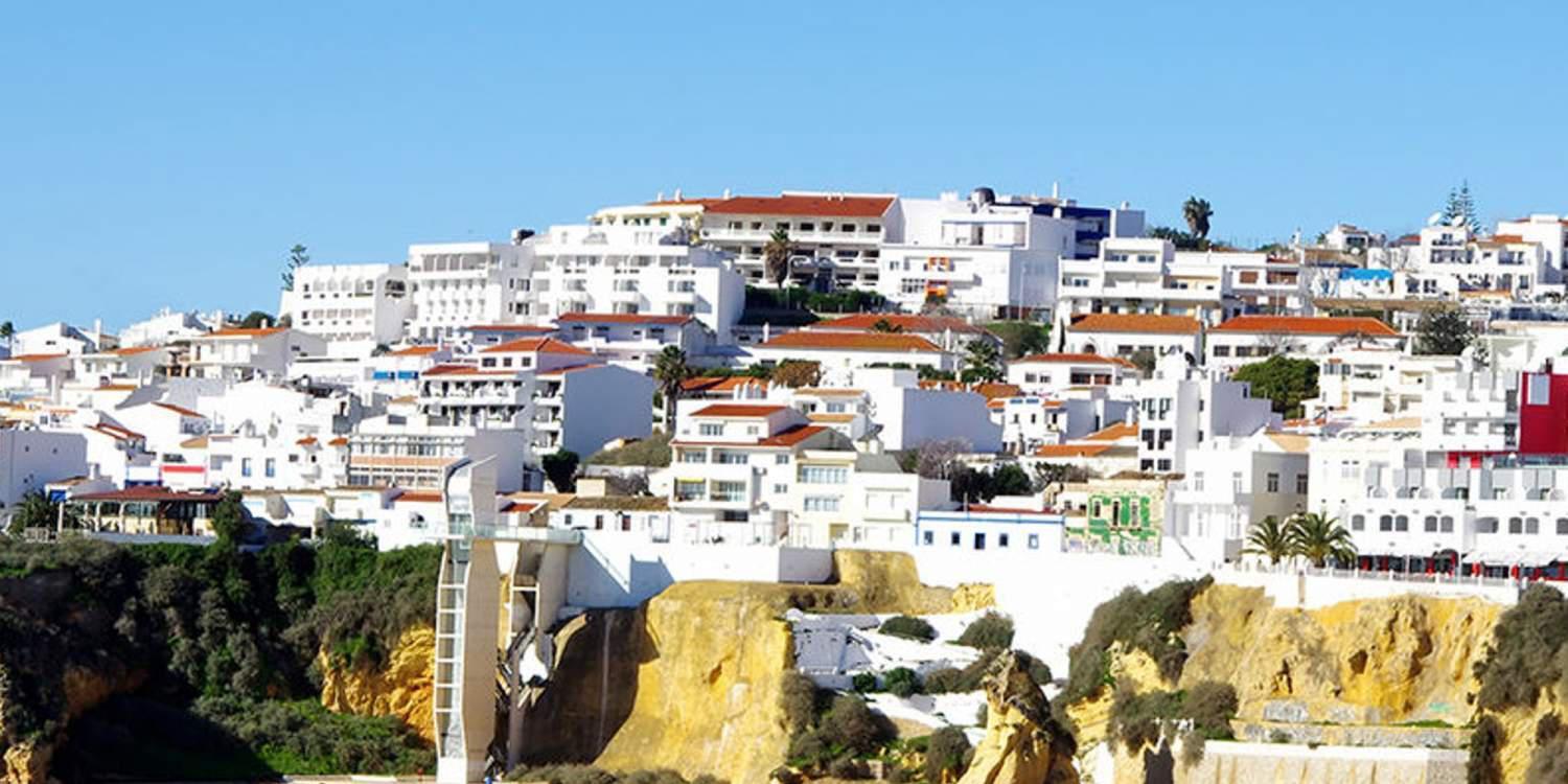 Τα νεκροταφεία και η θάλασσα καθορίζουν τις τιμές των σπιτιών στην Πορτογαλία