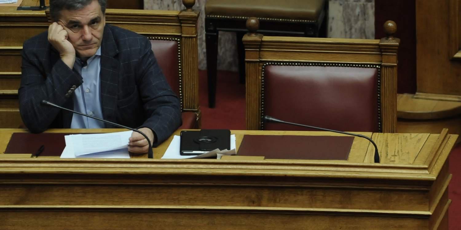 Σε συναγερμό οι τραπεζίτες για την Οικονομία – Τί είπαν στον Τσακαλώτο