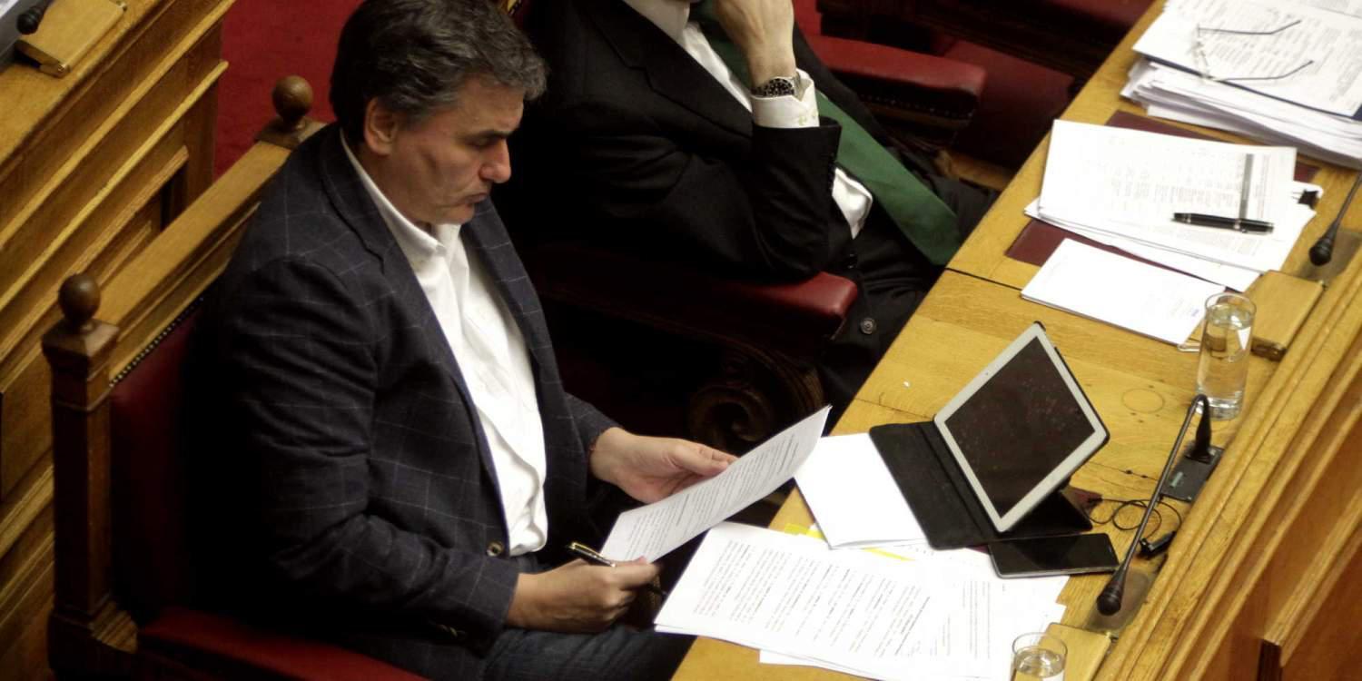 Στο… μικροσκόπιο ληξιπρόθεσμες οφειλές και συντάξεις