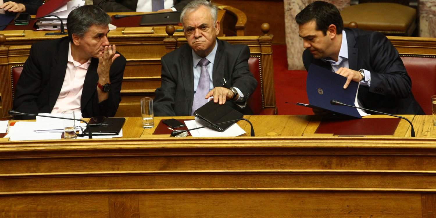 «Βάλτε μας κι άλλες εισφορές» – Η κυβέρνηση… τρολάρει άγρια την ταλαιπωρημένη κοινωνία