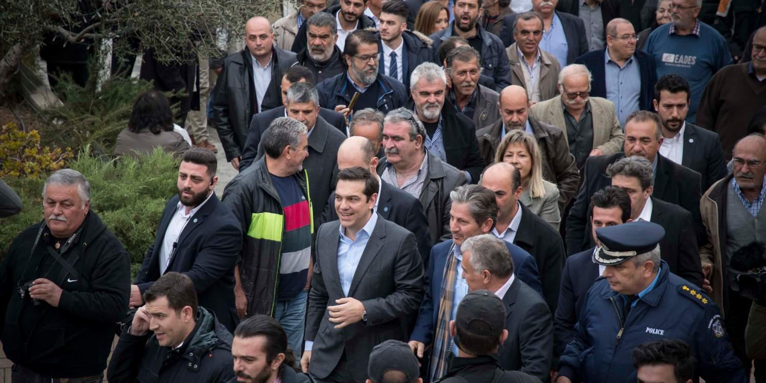 Έδιωξε τους δημοσιογράφους ο Τσίπρας – Ένταση και με αγρότες στην Κρήτη [εικόνες & βίντεο