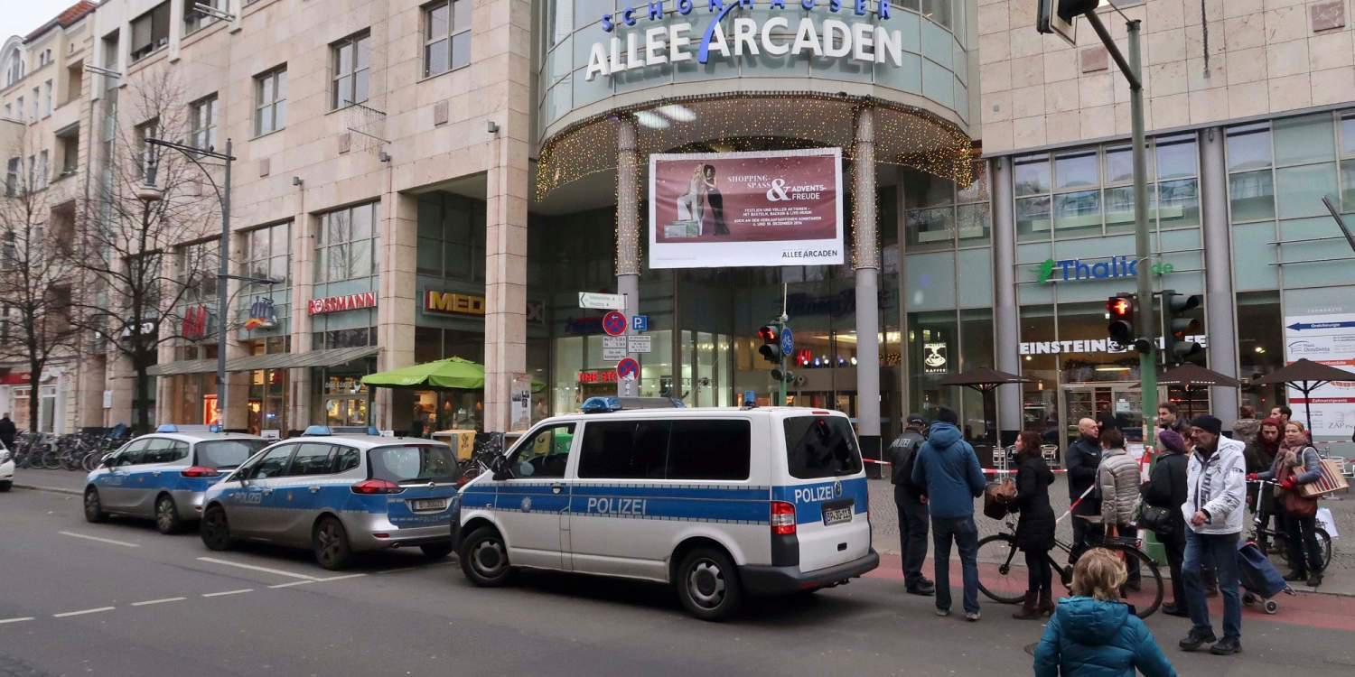 Μεγάλη αστυνομική επιχείρηση σε εμπορικό κέντρο στο Βερολίνο