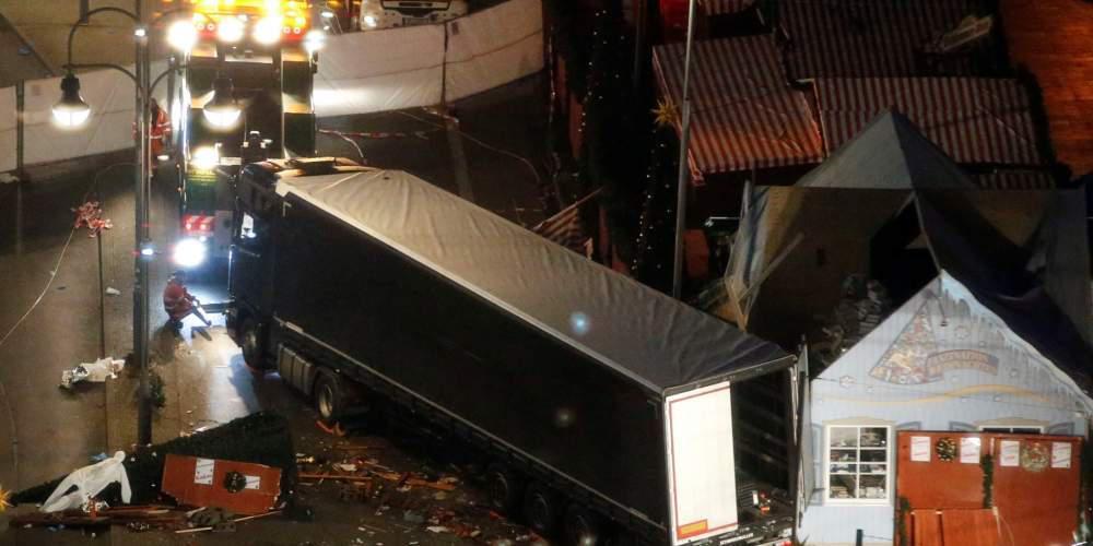 Τσέχος υπουργός Οικονομικών: Υπεύθυνη για την επίθεση στο Βερολίνο η Μέρκελ