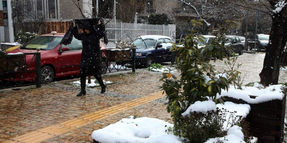«Πολικές» θερμοκρασίες από την Δευτέρα – Έρχονται χιόνια και στην Αθήνα