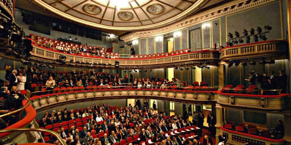 «Συνέβη στην Ελλάδα» από το Εθνικό Θέατρο