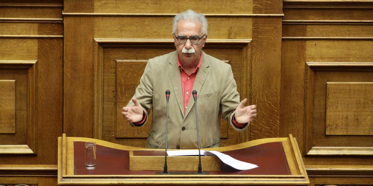 Ο ΣΥΡΙΖΑ σχεδιάζει «ξήλωμα» των βιβλίων Ιστορίας! – Γαβρόγλου: Τα Θρησκευτικά δεν ήταν τίποτα…