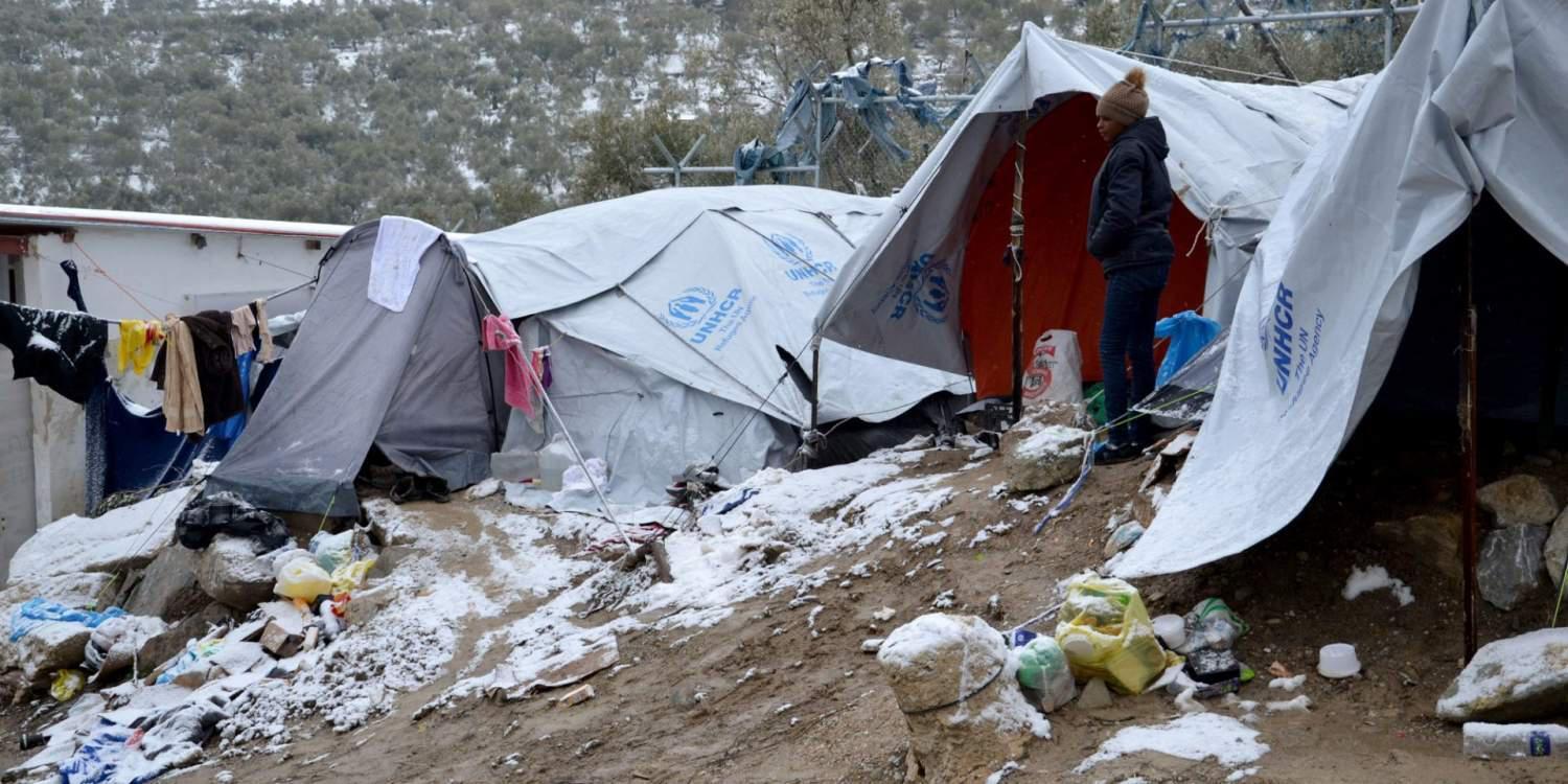 Spiegel: Οι πρόσφυγες πεθαίνουν από την αδιαφορία της ελληνικής κυβέρνησης και της ΕΕ