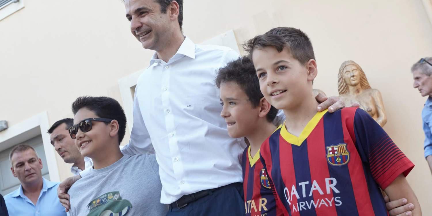 Συγχαρητήρια Μητσοτάκη σε επιτυχόντες Πανελλαδικών: Θα ζήσετε σπουδαίες εμπειρίες [βίντεο]