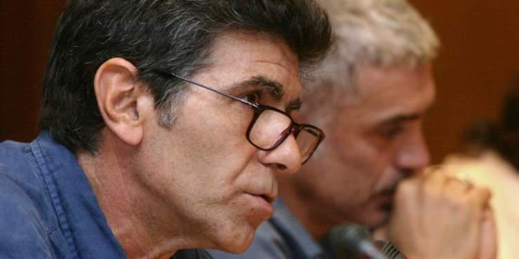 Γιάννης Μπέζος