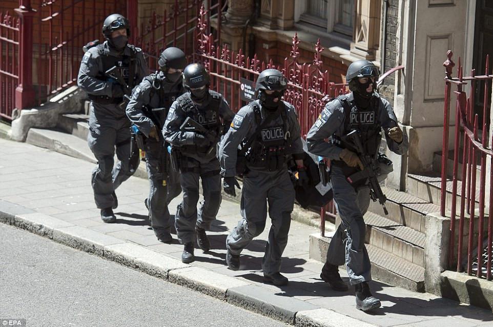 Μαφία Ντραγκέτα: Έφοδος της αστυνομίας σε κατοικίες σε Γερμανία, Ιταλία και Βουλγαρία