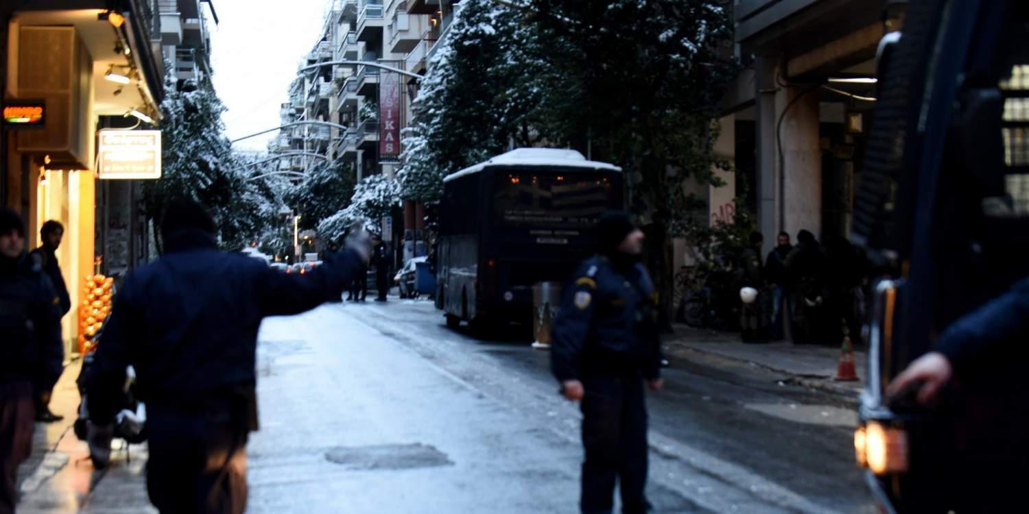 Επίθεση στα ΜΑΤ: Ξαναχτύπησαν τρία χρόνια μετά με το ίδιο καλάσνικοφ