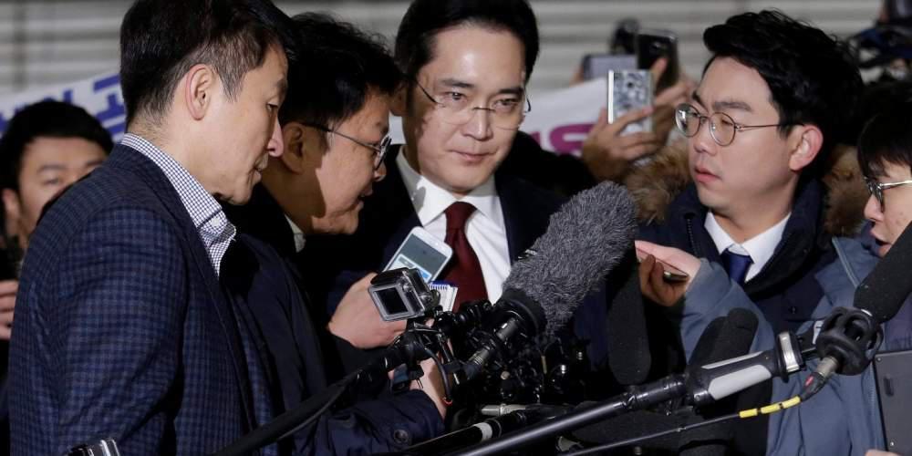 Προφυλακίσθηκε ο επικεφαλής της Samsung για το σκάνδαλο διαφθοράς