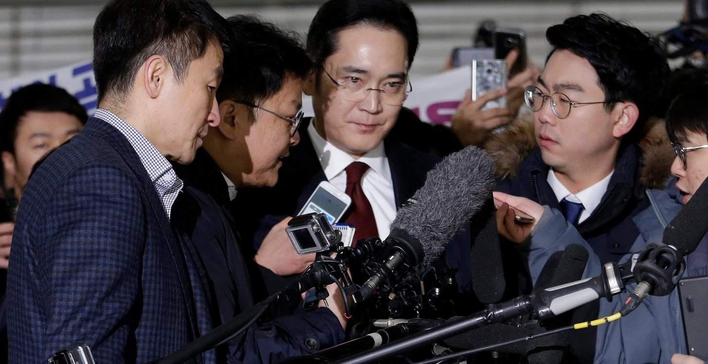 Προφυλακίσθηκε ο επικεφαλής της Samsung για το σκάνδαλο διαφθοράς