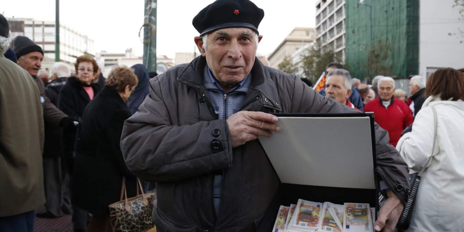 Αποκλειστικό: Τριπλό σοκ στις συντάξεις