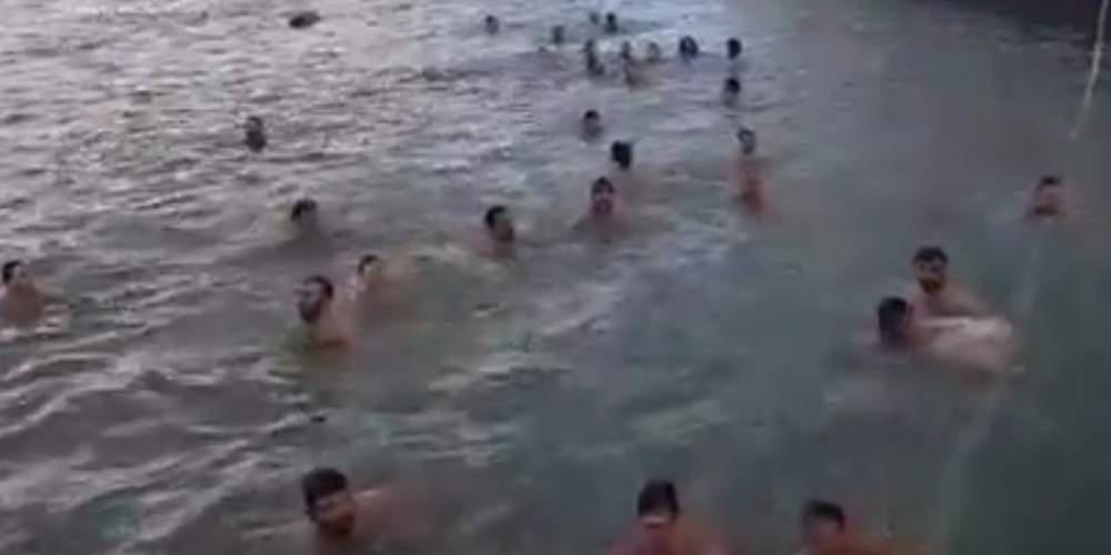 Τσακώθηκαν για τον σταυρό μπροστά στις κάμερες στην Πάτρα [βίντεο]