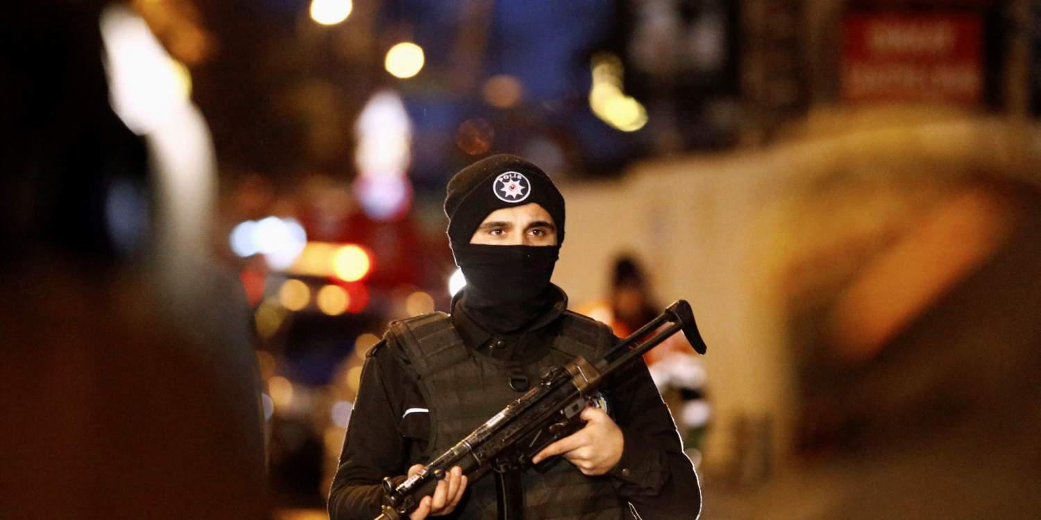 Πυροβολισμοί με τραυματίες σε εστιατόριο στην Κωνσταντινούπολη