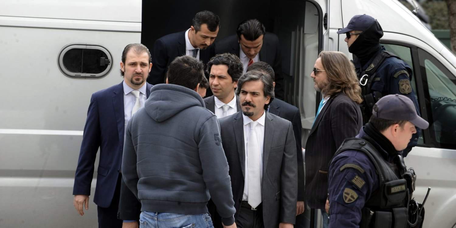 Τουρκικές προκλήσεις για την μη έκδοση των 8