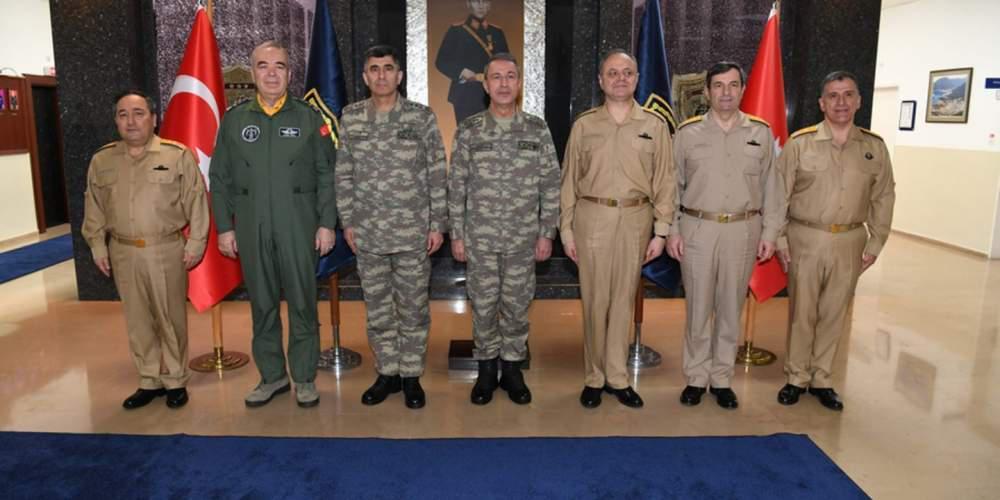 Προπαγάνδα: Οι Τούρκοι δημοσίευσαν 27 φωτογραφίες από την… επίσκεψη στα Ίμια [εικόνες]