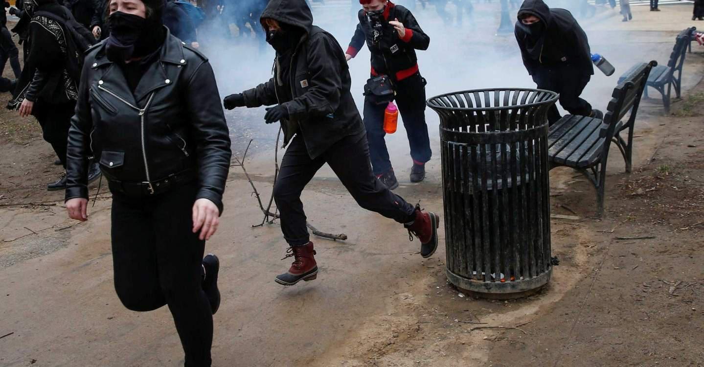 Πολλές οι συλλήψεις μετά τα επεισόδια στην ορκωμοσία Τραμπ [εικόνες&βίντεο]