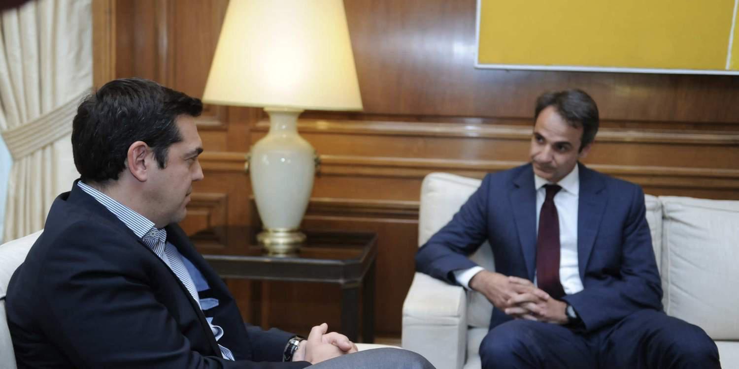 Συναντήσεις Τσίπρα στο… παρά πέντε με τους πολιτικούς αρχηγούς για το Κυπριακό
