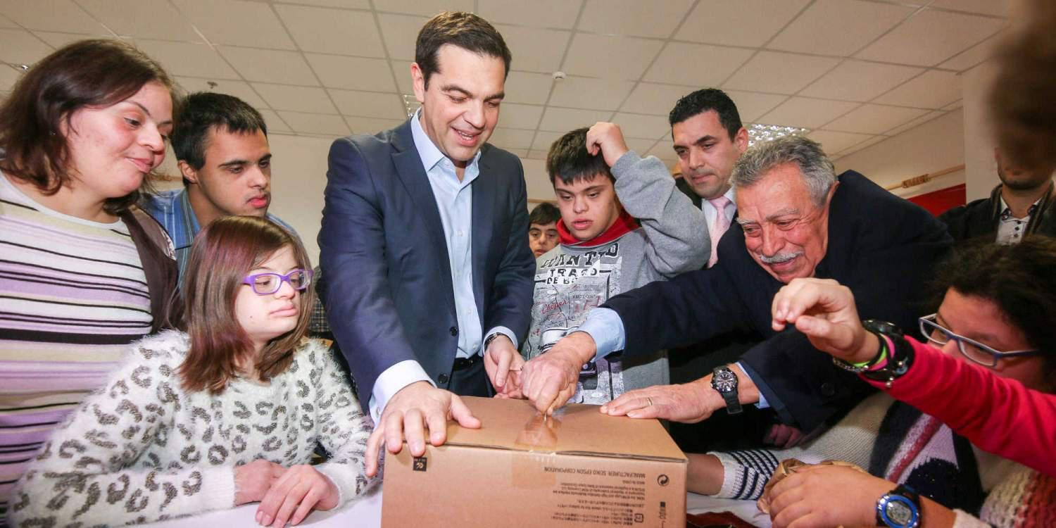 Τσίπρας στον Σύλλογο Γονέων Παιδιών με Σύνδρομο Down: Θα είμαστε δίπλα σας