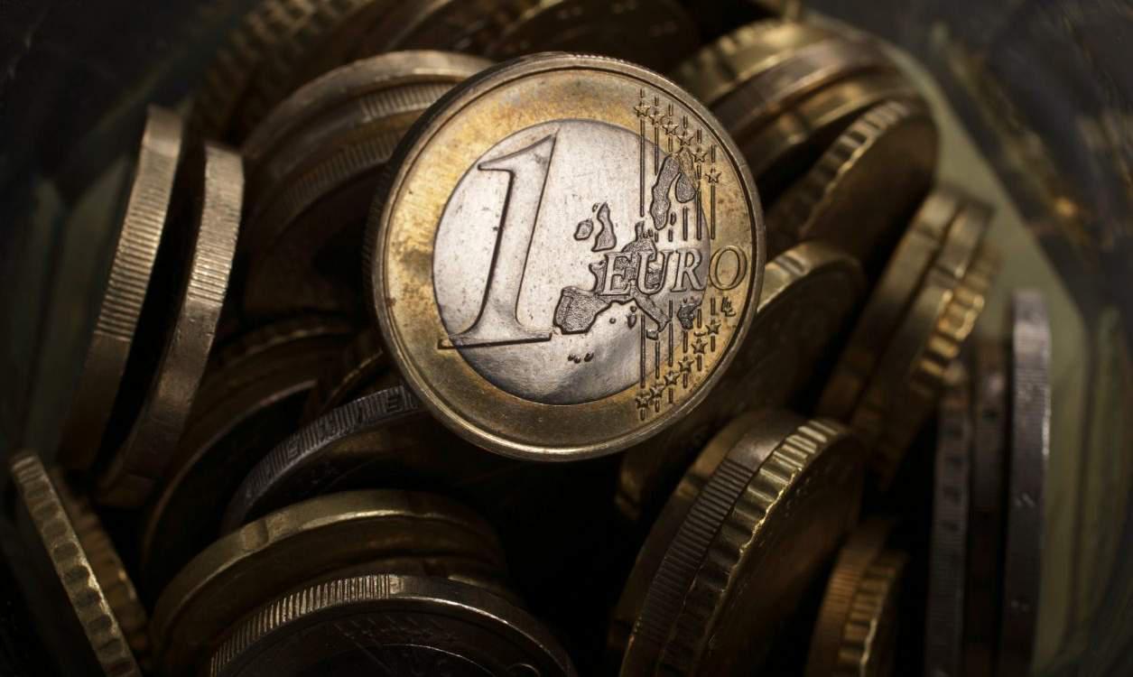 Reuters: Πάνω από το στόχο του προγράμματος το πρωτογενές πλεόνασμα στην Ελλάδα
