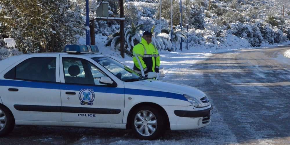 Σοβαρά προβλήματα στο εθνικό οδικό δίκτυο από την κακοκαιρία – Πού απαγορεύεται η κυκλοφορία