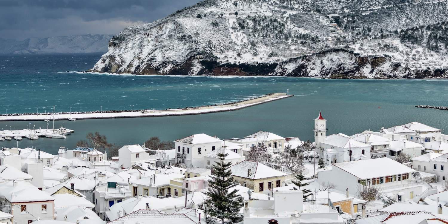Στην «κατάψυξη» η Ελλάδα – Δραματική κατάσταση σε Αλόννησο και Σκόπελο [εικόνες & βίντεο]