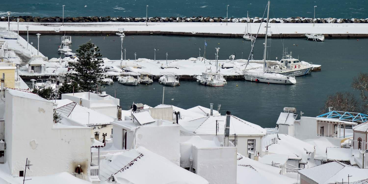 Τραγική κατάσταση στην Αλόννησο – Πολλά προβλήματα σε όλη την Ελλάδα από τον χιονιά