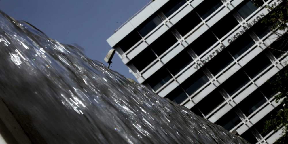 Οφειλές 1,14 ευρώ δημιουργεί το Δημόσιο για κάθε ευρώ που εξοφλεί