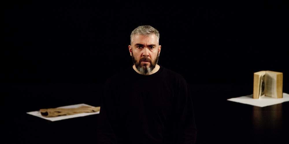 «ΤΡΩΑΣ» του Δημήτρη Δημητριάδη στο Ίδρυμα Μιχάλης Κακογιάννης
