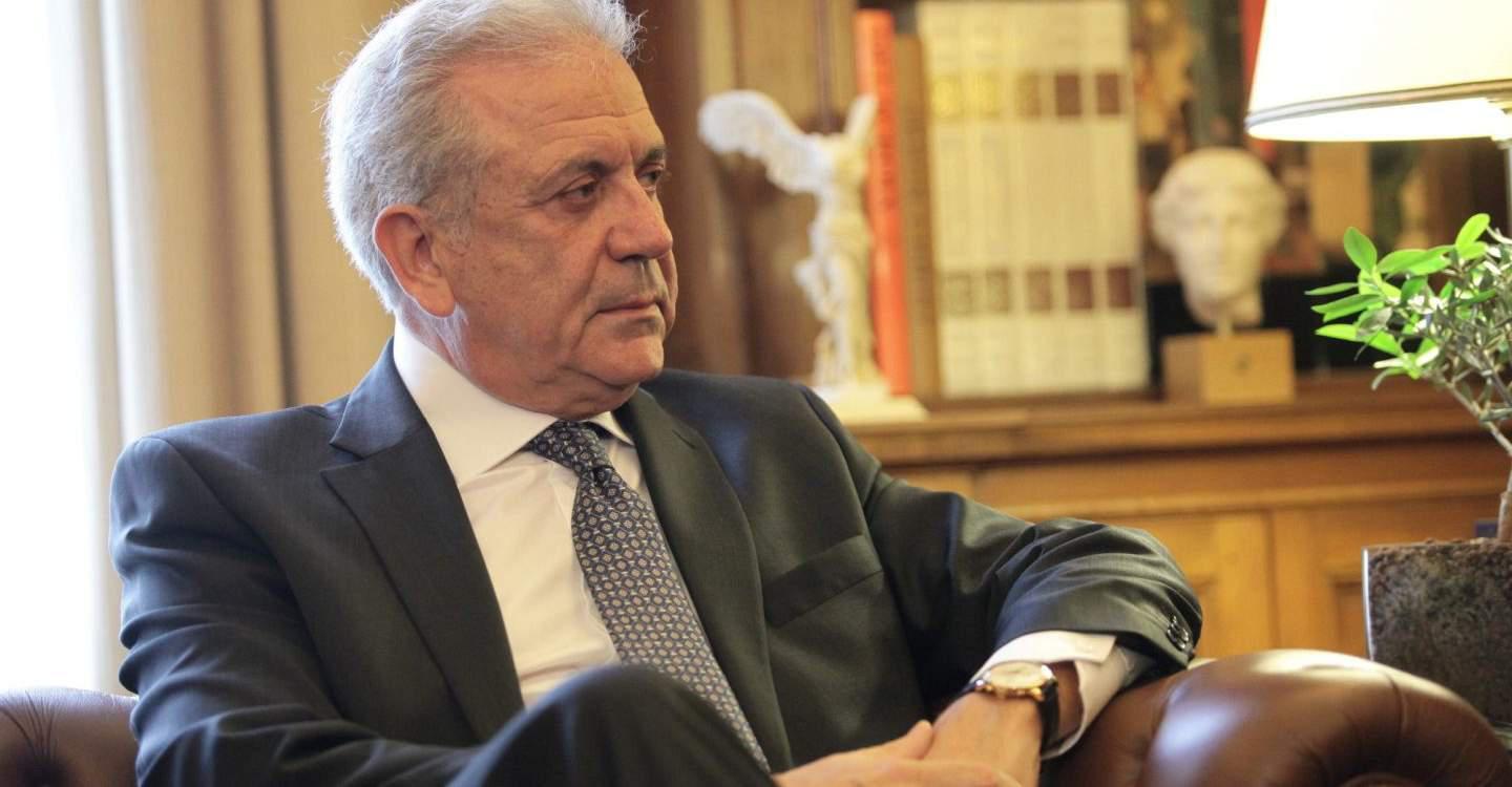 Δείπνο εργασίας μεταξύ Σταύρου Θεοδωράκη και Δημήτρη Αβραμόπουλου