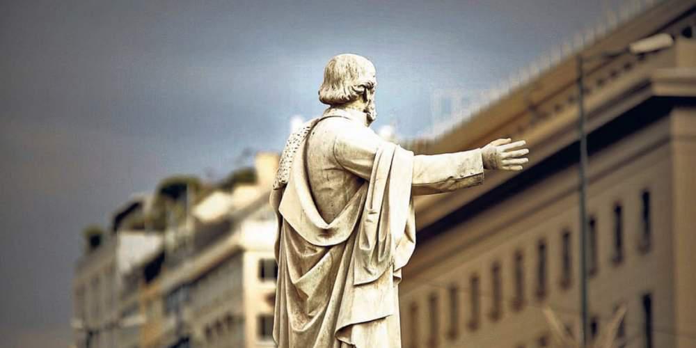 Η Ελλάδα έχει γίνει ο σάκος του μποξ