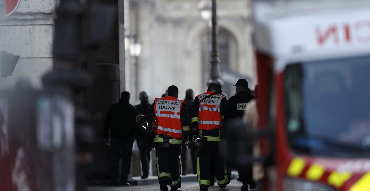 Συνελήφθησαν δίδυμοι αδερφοί ως συνεργοί του 16χρονου που επιτέθηκε σε Λύκειο της Γαλλίας