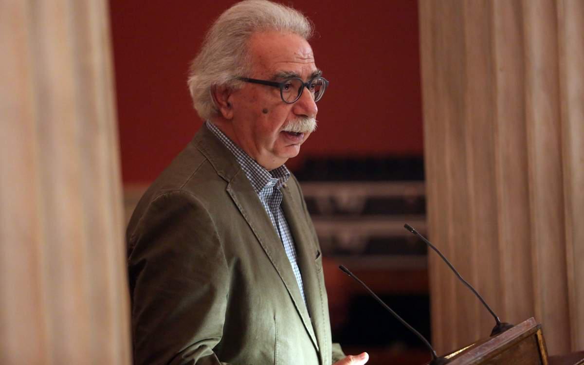 Ασάφειες Γαβρόγλου ελλείψει σχεδίου για τις Πανελλαδικές