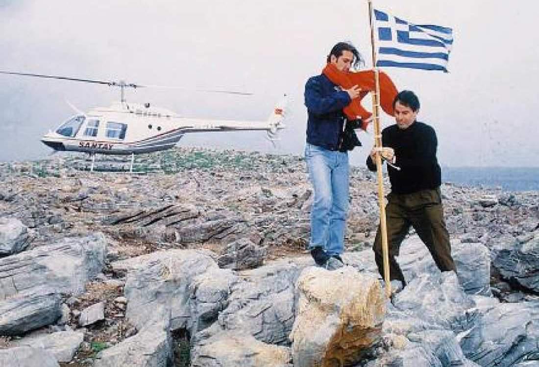 Τούρκος δημοσιογράφος των Ιμίων: Μετάνιωσα που κατέβασα την Ελληνική σημαία