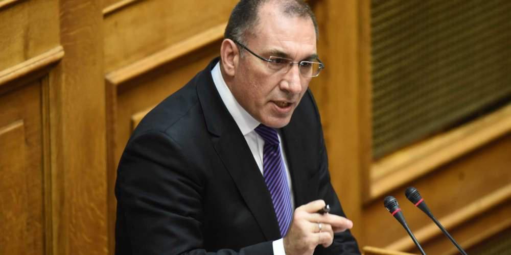 Καμμένος: Καλύτερα να παίρνει τα λεφτά το κράτος από τον παππού παρά ο εγγονός