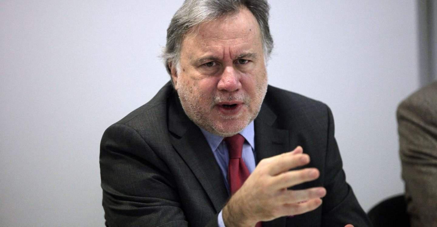 Κατρούγκαλος: Αποδεχτήκαμε παράλογα μέτρα