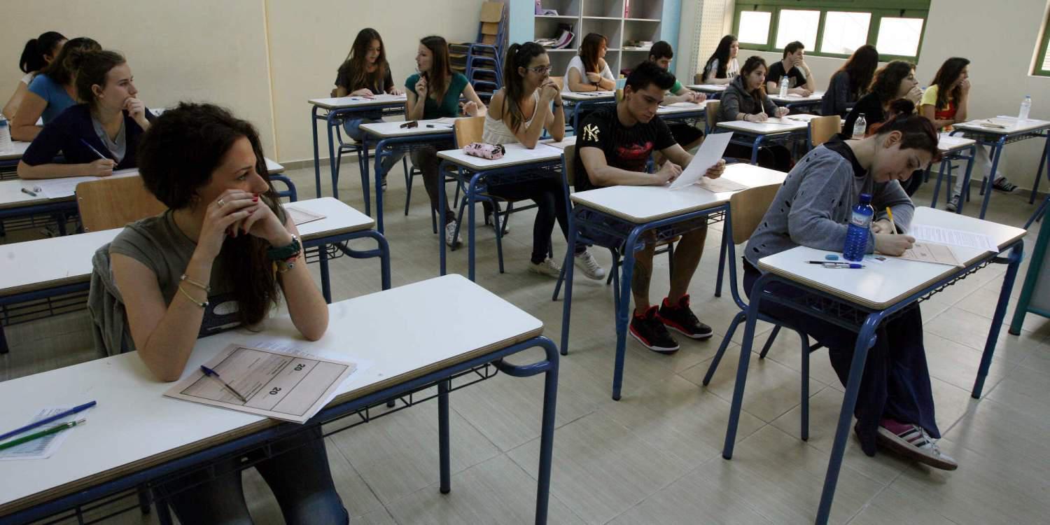 Πανελλήνιες: Ποιοι χάνουν και ποιοι κερδίζουν από τις αλλαγές σχολών στα πεδία