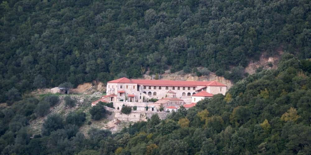 Το Κτηματολόγιο «αμφισβητεί» εκτάσεις μοναστηριών και Εκκλησίας